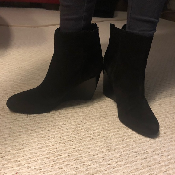 Franco Sarto black wedge bootie - Picture 2 of 2